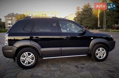 Позашляховик / Кросовер Hyundai Tucson 2007 в  фото 39 Позашляховик / Кросовер Hyundai Tucson 2007 в