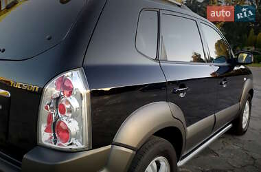 Позашляховик / Кросовер Hyundai Tucson 2007 в  фото 101 Позашляховик / Кросовер Hyundai Tucson 2007 в