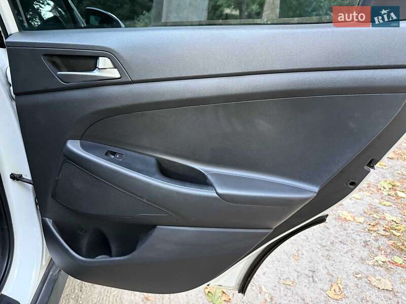 Позашляховик / Кросовер Hyundai Tucson 2017 в Києві фото 20 Позашляховик / Кросовер Hyundai Tucson 2017 в Києві