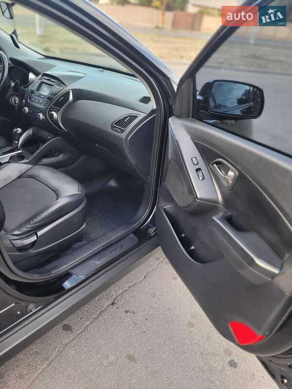 Позашляховик / Кросовер Hyundai Tucson 2014 в Кривому Розі