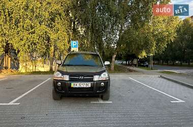 Позашляховик / Кросовер Hyundai Tucson 2008 в  фото 4 Позашляховик / Кросовер Hyundai Tucson 2008 в