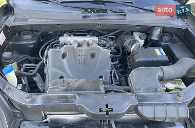 Внедорожник / Кроссовер Hyundai Tucson 2010 в 