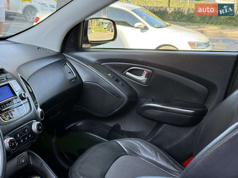 Внедорожник / Кроссовер Hyundai Tucson 2013 в Николаеве