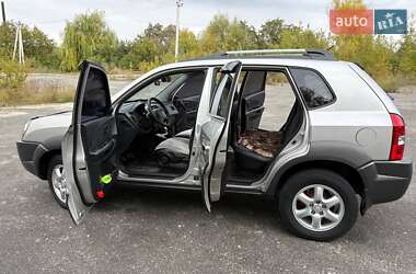 Внедорожник / Кроссовер Hyundai Tucson 2008 в 