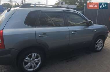 Внедорожник / Кроссовер Hyundai Tucson 2007 в 