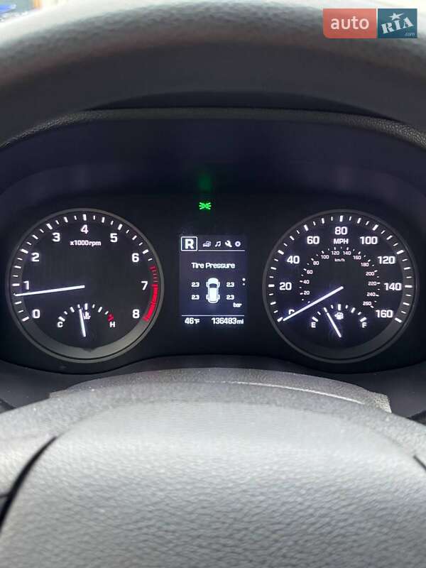 Внедорожник / Кроссовер Hyundai Tucson 2015 в Киеве