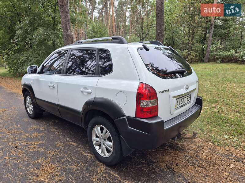 Позашляховик / Кросовер Hyundai Tucson 2012 в Києві