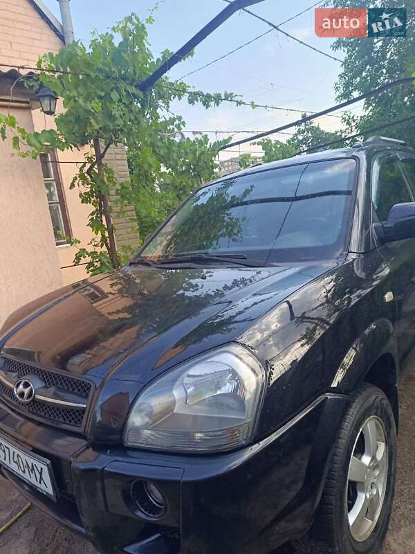 Позашляховик / Кросовер Hyundai Tucson 2008 в Кривому Розі