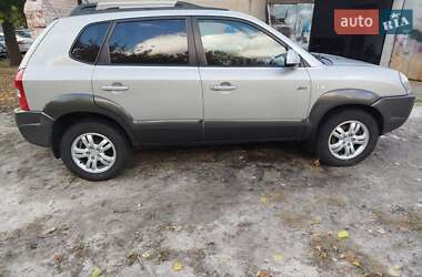 Внедорожник / Кроссовер Hyundai Tucson 2008 в 