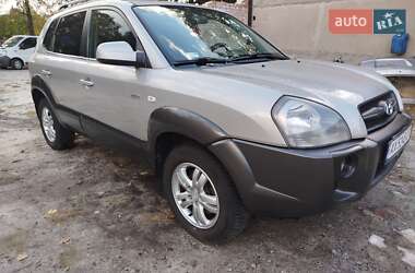 Внедорожник / Кроссовер Hyundai Tucson 2008 в 