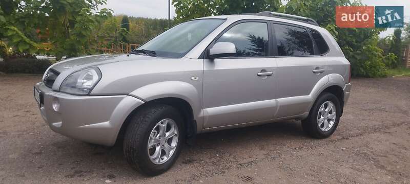 Внедорожник / Кроссовер Hyundai Tucson 2008 в Бердичеве фото 9 Внедорожник / Кроссовер Hyundai Tucson 2008 в Бердичеве