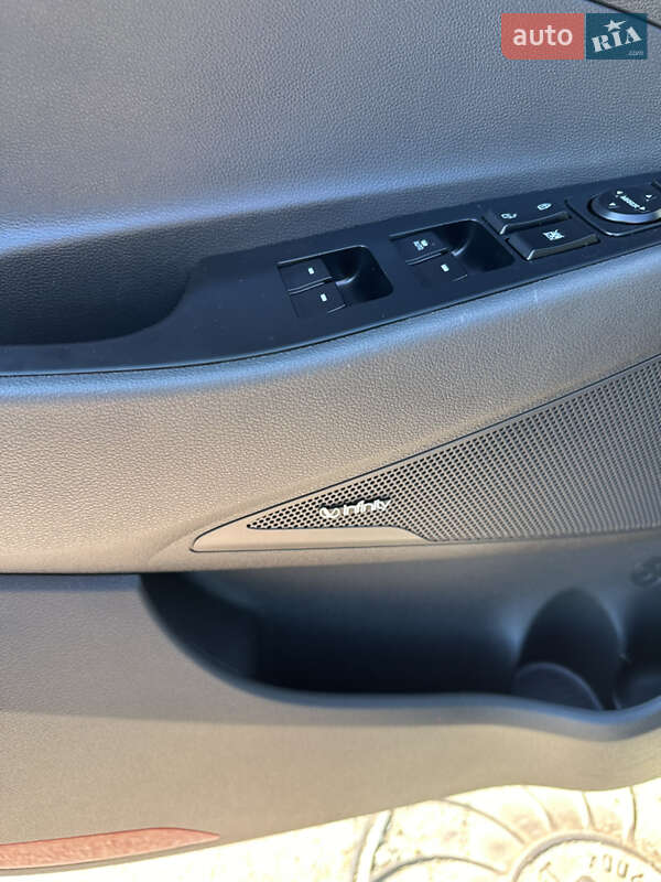 Позашляховик / Кросовер Hyundai Tucson 2019 в Харкові