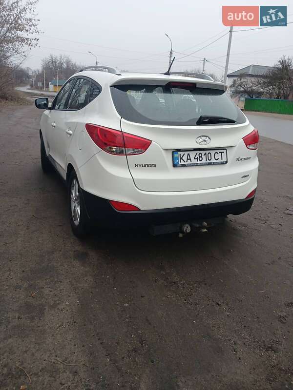 Позашляховик / Кросовер Hyundai Tucson 2010 в Золотоноші