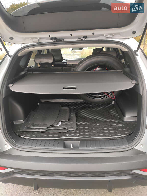 Внедорожник / Кроссовер Hyundai Tucson 2023 в Киеве