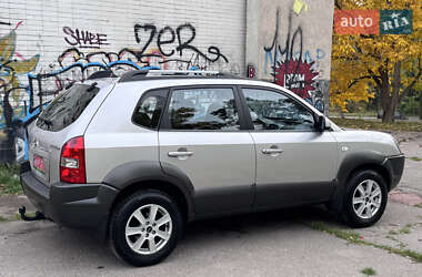 Внедорожник / Кроссовер Hyundai Tucson 2006 в  фото 6 Внедорожник / Кроссовер Hyundai Tucson 2006 в