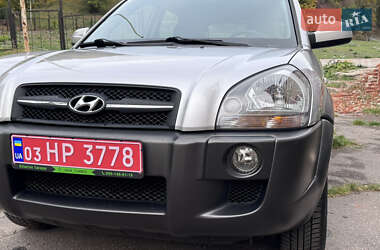 Внедорожник / Кроссовер Hyundai Tucson 2006 в  фото 26 Внедорожник / Кроссовер Hyundai Tucson 2006 в