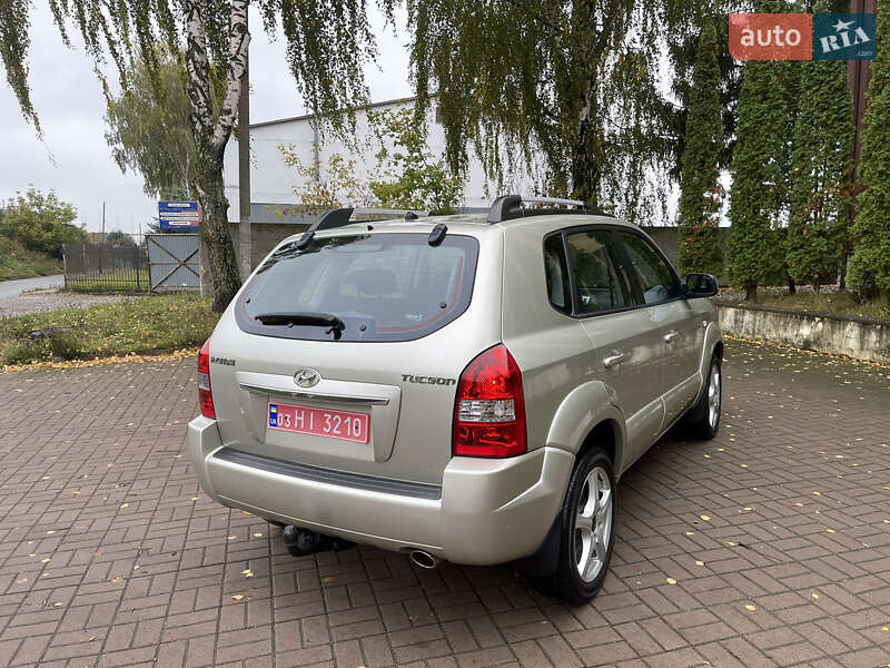 Внедорожник / Кроссовер Hyundai Tucson 2009 в Ровно