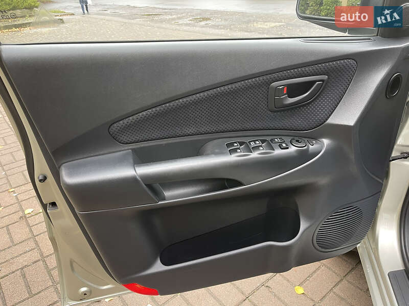 Внедорожник / Кроссовер Hyundai Tucson 2009 в Ровно