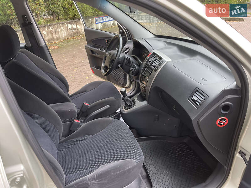 Внедорожник / Кроссовер Hyundai Tucson 2009 в Ровно