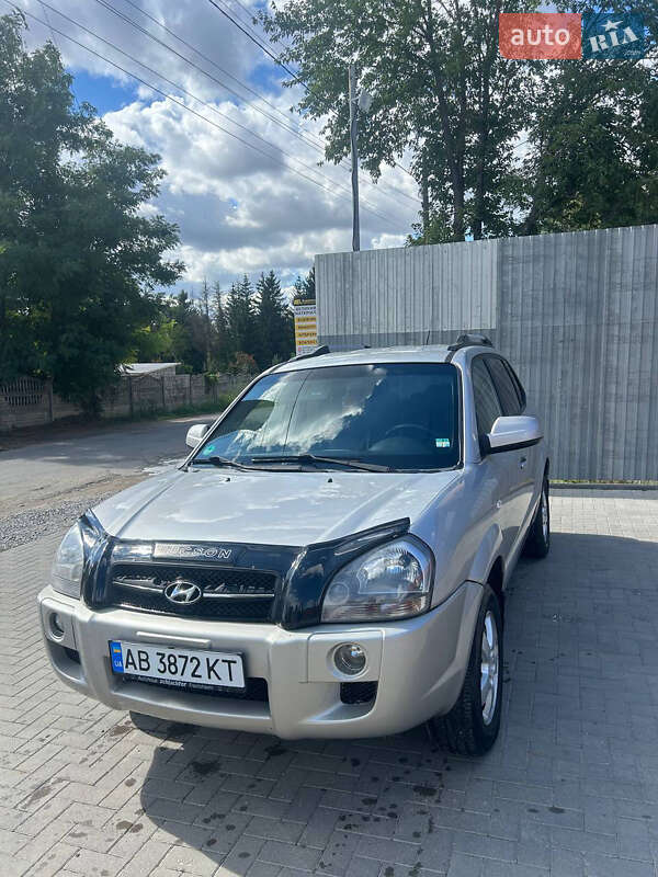 Позашляховик / Кросовер Hyundai Tucson 2006 в Шаргороді