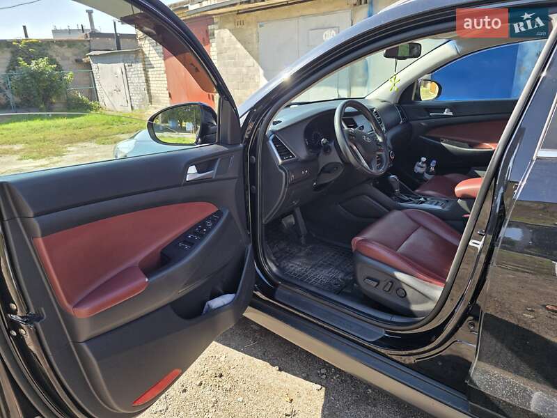 Внедорожник / Кроссовер Hyundai Tucson 2016 в Харькове фото 11 Внедорожник / Кроссовер Hyundai Tucson 2016 в Харькове