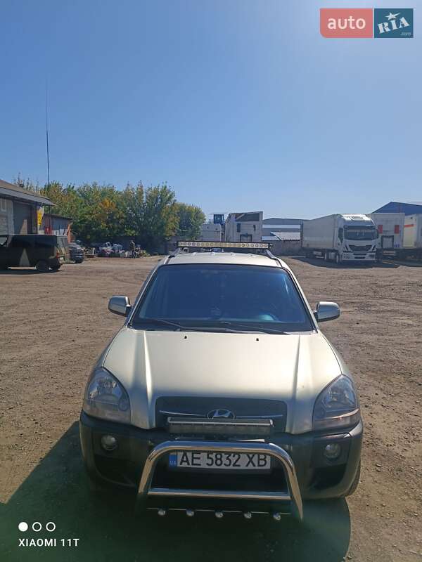 Позашляховик / Кросовер Hyundai Tucson 2005 в Павлограді фото 3 Позашляховик / Кросовер Hyundai Tucson 2005 в Павлограді