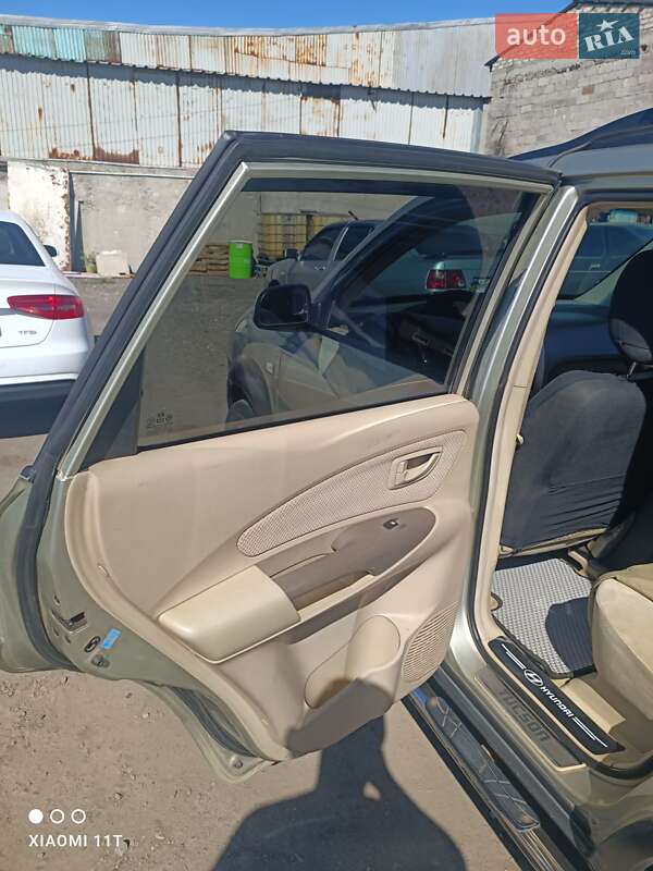 Позашляховик / Кросовер Hyundai Tucson 2005 в Павлограді фото 13 Позашляховик / Кросовер Hyundai Tucson 2005 в Павлограді