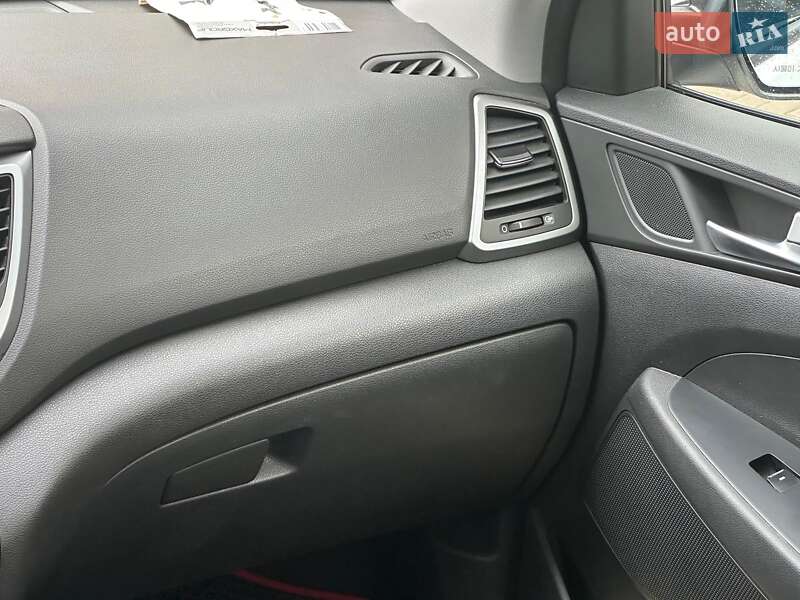 Внедорожник / Кроссовер Hyundai Tucson 2017 в Одессе