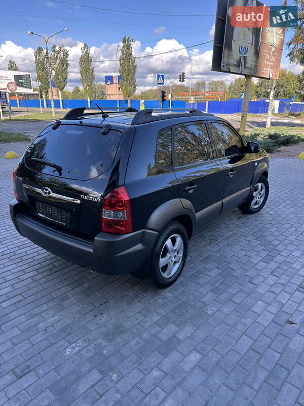 Внедорожник / Кроссовер Hyundai Tucson 2008 в Каменском фото 11 Внедорожник / Кроссовер Hyundai Tucson 2008 в Каменском