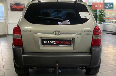 Внедорожник / Кроссовер Hyundai Tucson 2006 в 