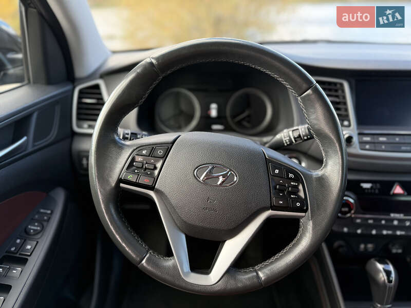 Позашляховик / Кросовер Hyundai Tucson 2017 в Запоріжжі