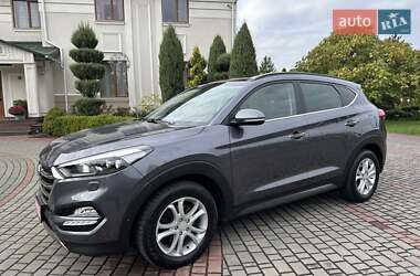 Внедорожник / Кроссовер Hyundai Tucson 2015 в 