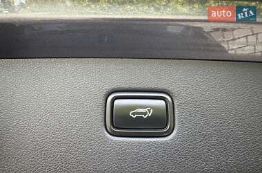 Внедорожник / Кроссовер Hyundai Tucson 2015 в 
