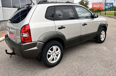 Внедорожник / Кроссовер Hyundai Tucson 2007 в 