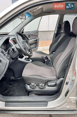 Внедорожник / Кроссовер Hyundai Tucson 2007 в 