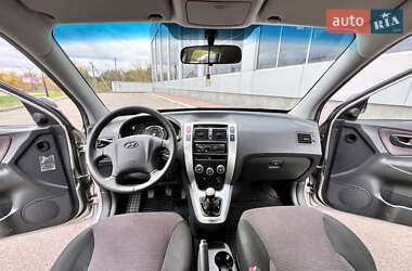 Внедорожник / Кроссовер Hyundai Tucson 2007 в 