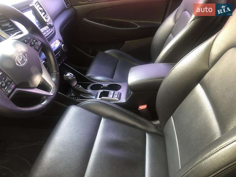 Внедорожник / Кроссовер Hyundai Tucson 2016 в Одессе