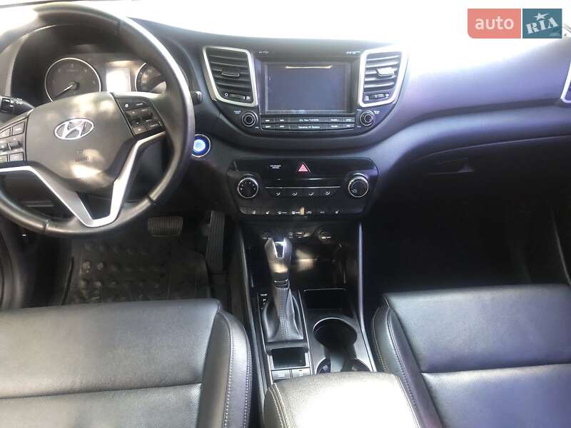 Внедорожник / Кроссовер Hyundai Tucson 2016 в Одессе