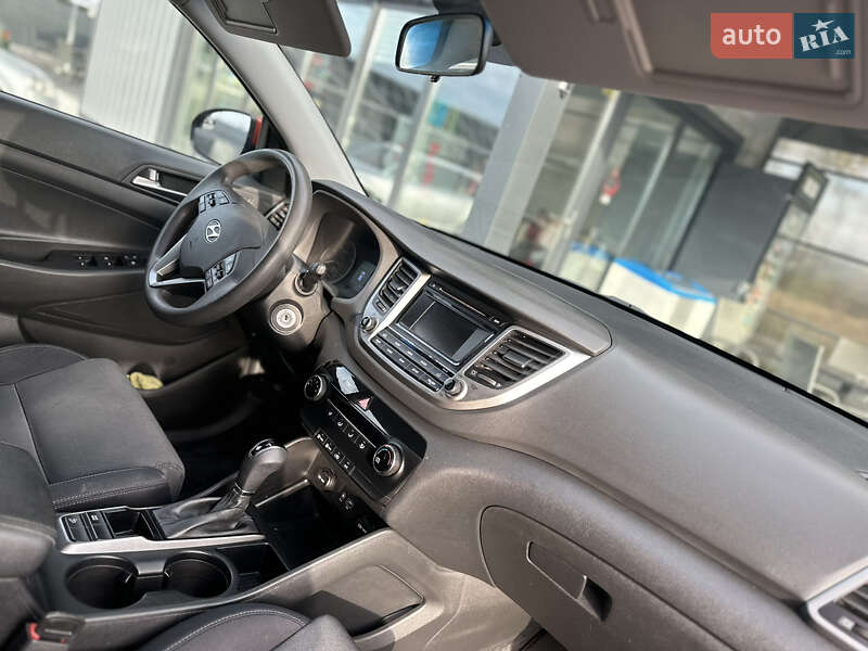 Внедорожник / Кроссовер Hyundai Tucson 2016 в Владимире фото 72 Внедорожник / Кроссовер Hyundai Tucson 2016 в Владимире