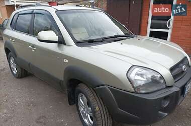 Внедорожник / Кроссовер Hyundai Tucson 2008 в Ромнах