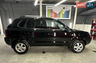 Внедорожник / Кроссовер Hyundai Tucson 2008 в 