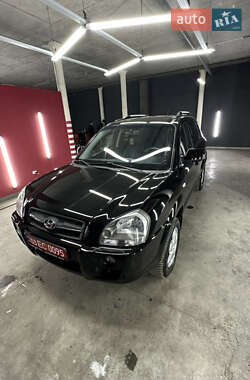 Внедорожник / Кроссовер Hyundai Tucson 2008 в 