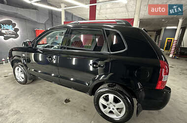 Внедорожник / Кроссовер Hyundai Tucson 2008 в 