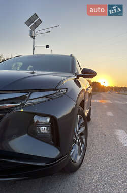 Внедорожник / Кроссовер Hyundai Tucson 2021 в 