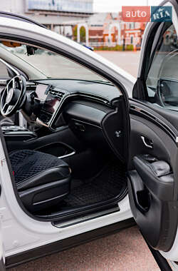 Внедорожник / Кроссовер Hyundai Tucson 2021 в 