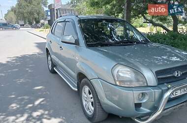 Внедорожник / Кроссовер Hyundai Tucson 2006 в 