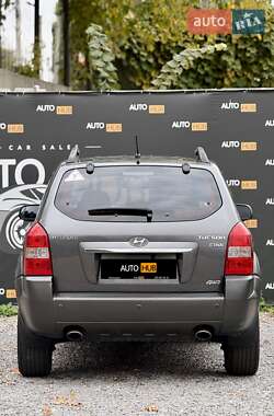 Внедорожник / Кроссовер Hyundai Tucson 2009 в 