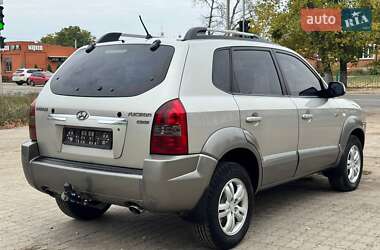 Внедорожник / Кроссовер Hyundai Tucson 2007 в 