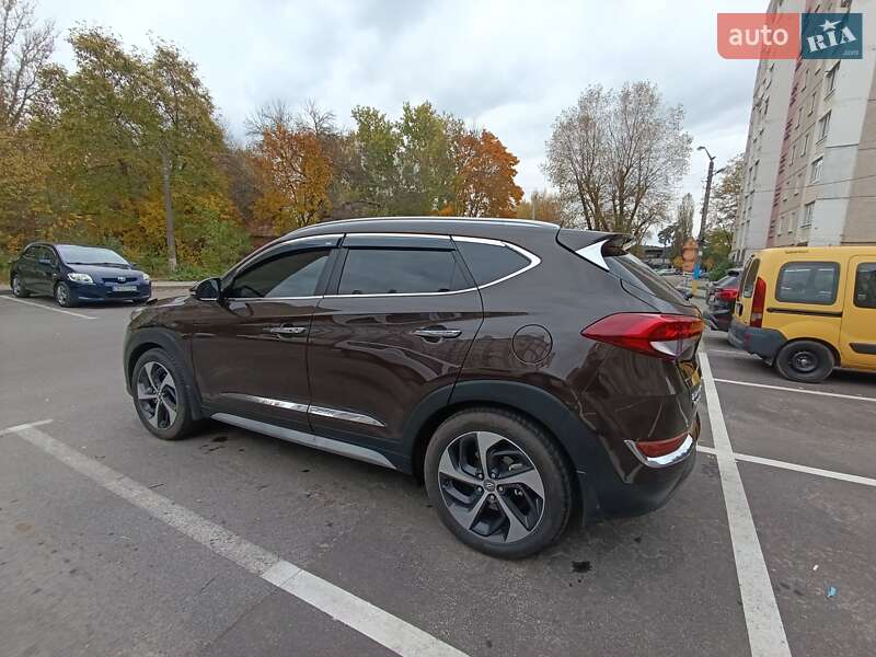 Внедорожник / Кроссовер Hyundai Tucson 2017 в Чернигове