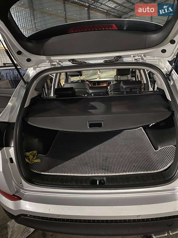 Позашляховик / Кросовер Hyundai Tucson 2017 в Тальному